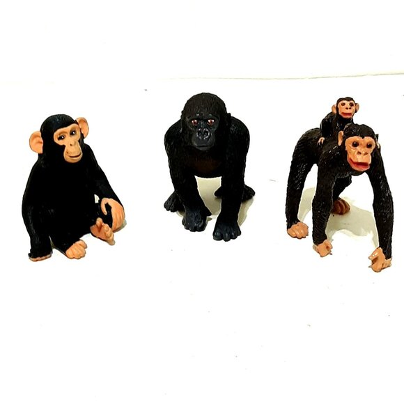 Set Of 3 Monkey Figurines - Cute Apes With Baby - Animal Toys - Realistic Detail - Picture 1 of 6